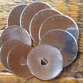 5 Rotary Cutter Blades-45mm - Nature's Fabrics