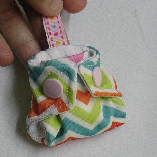 Rocket Bottoms Diaper Keychain Embroidery Digital Pattern - Nature's Fabrics